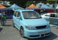 pics-max-62-311761-zafira.jpg