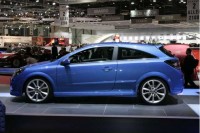 2005_opel_astra_opc_100008833_m.jpg